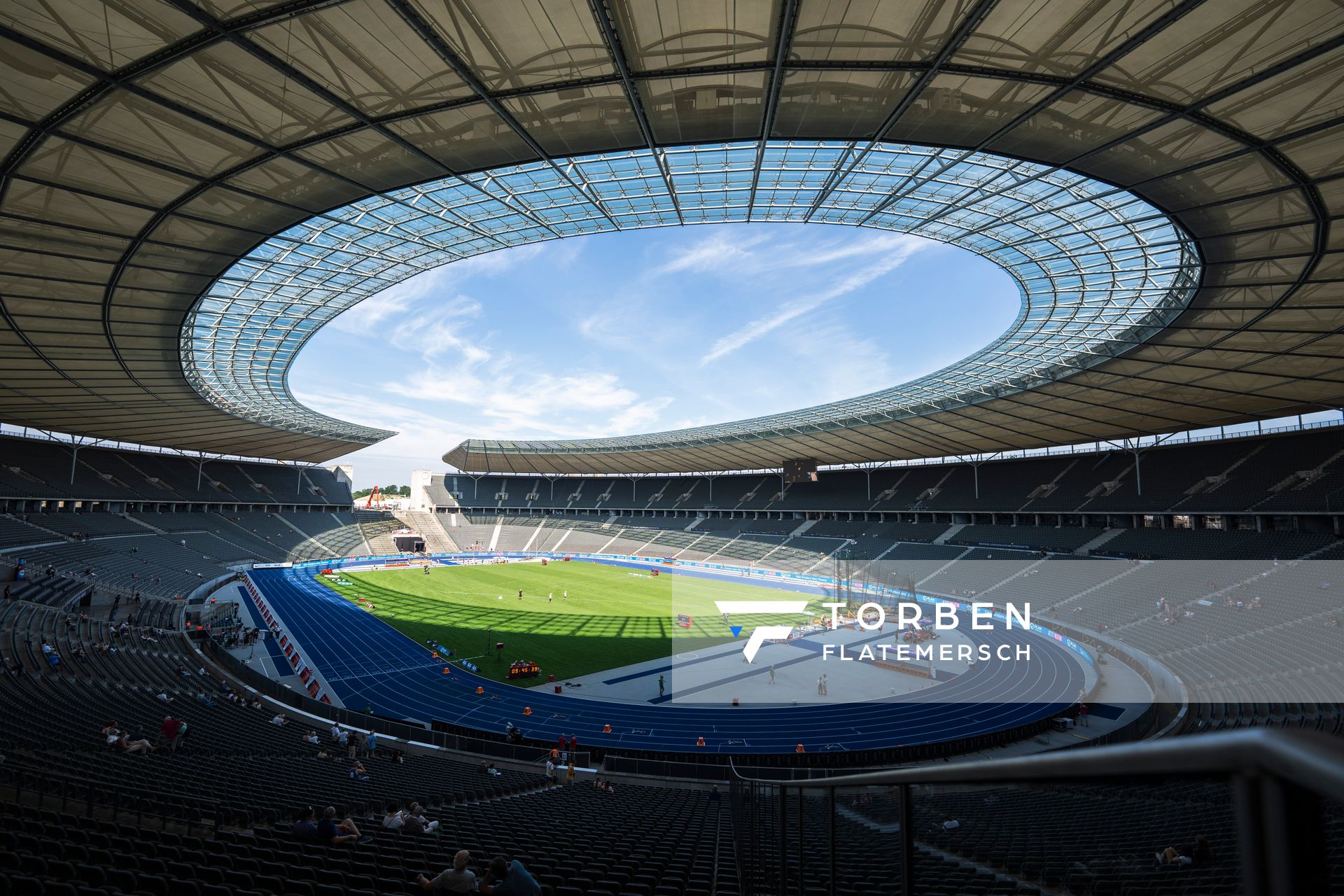 Das Olympiastadion waehrend der deutschen Leichtathletik-Meisterschaften im Olympiastadion am 26.06.2022 in Berlin